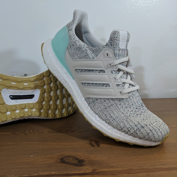 Adidas Women's ultra boost 4.0 - Picture 1 of 5